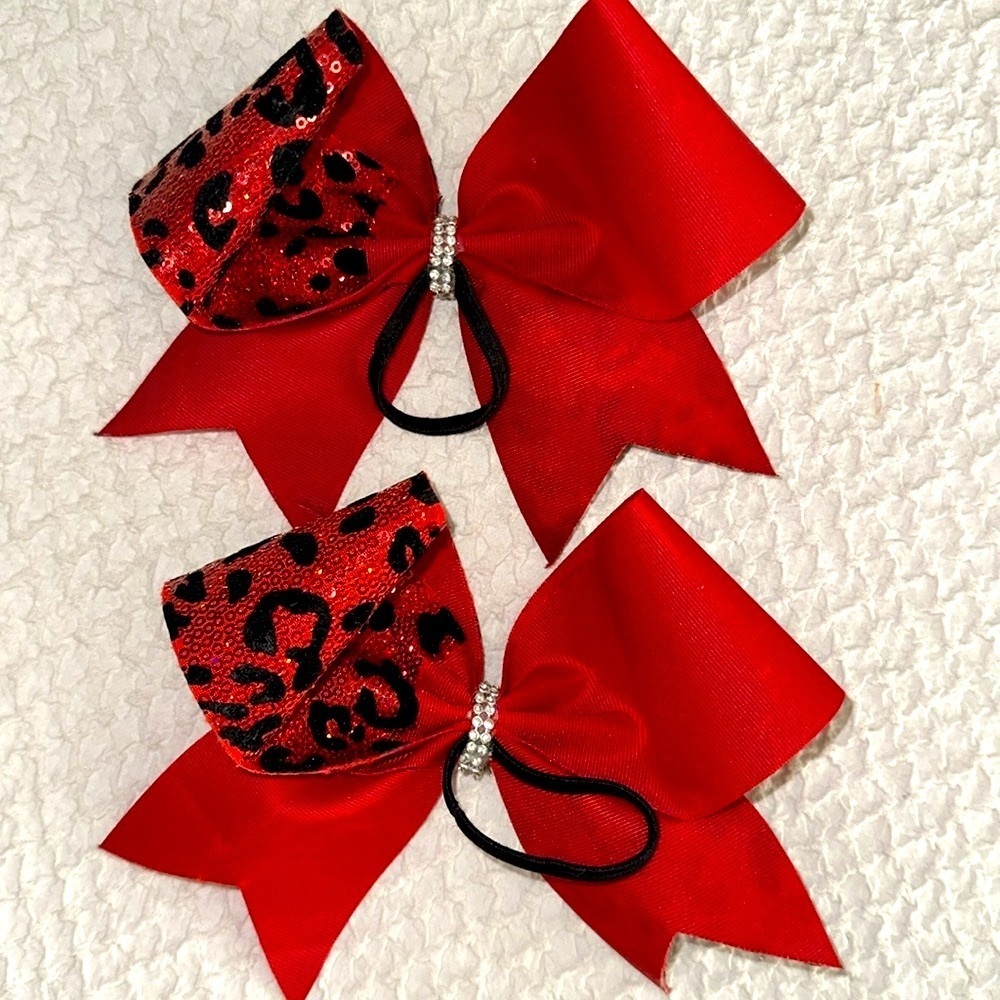 Thing 1 & 2 Hairbows - Picture 3 of 3